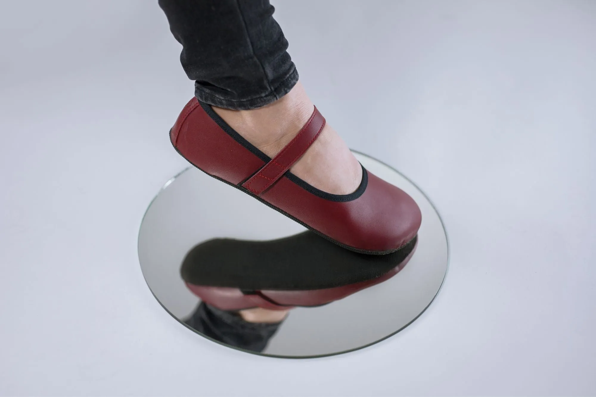 Ananda Barefoot Dress shoes - Burgundy