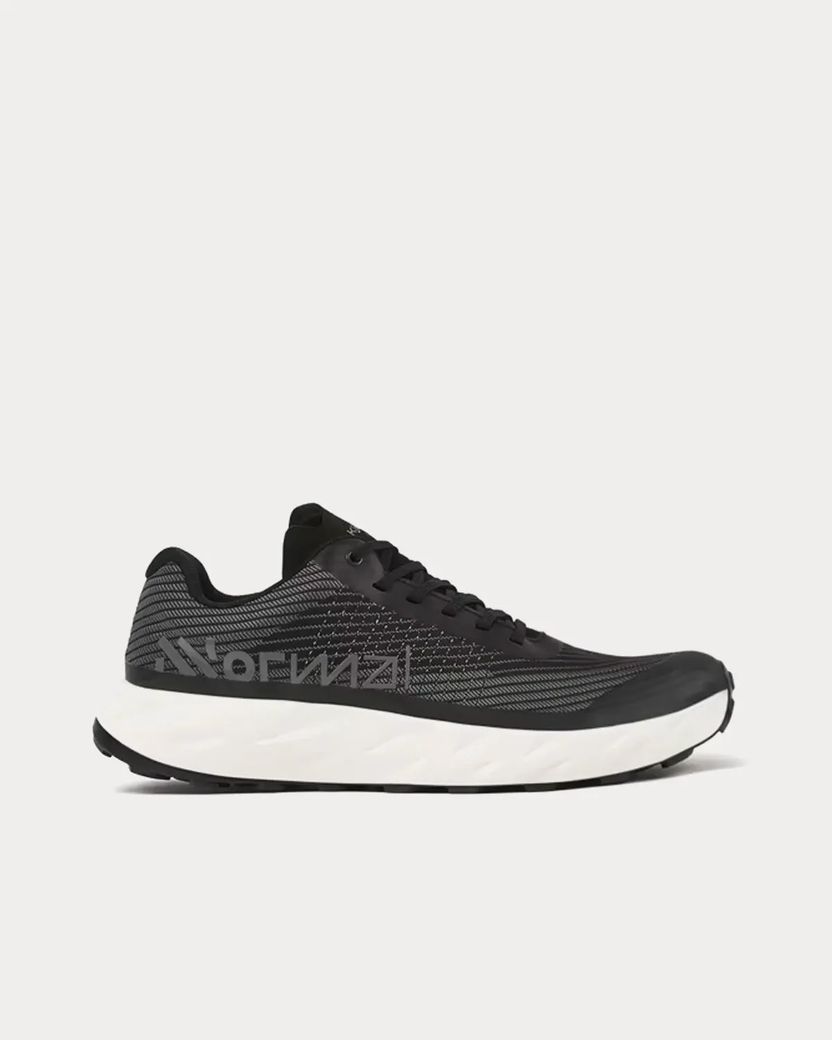 Kjerag Black Running Shoes
