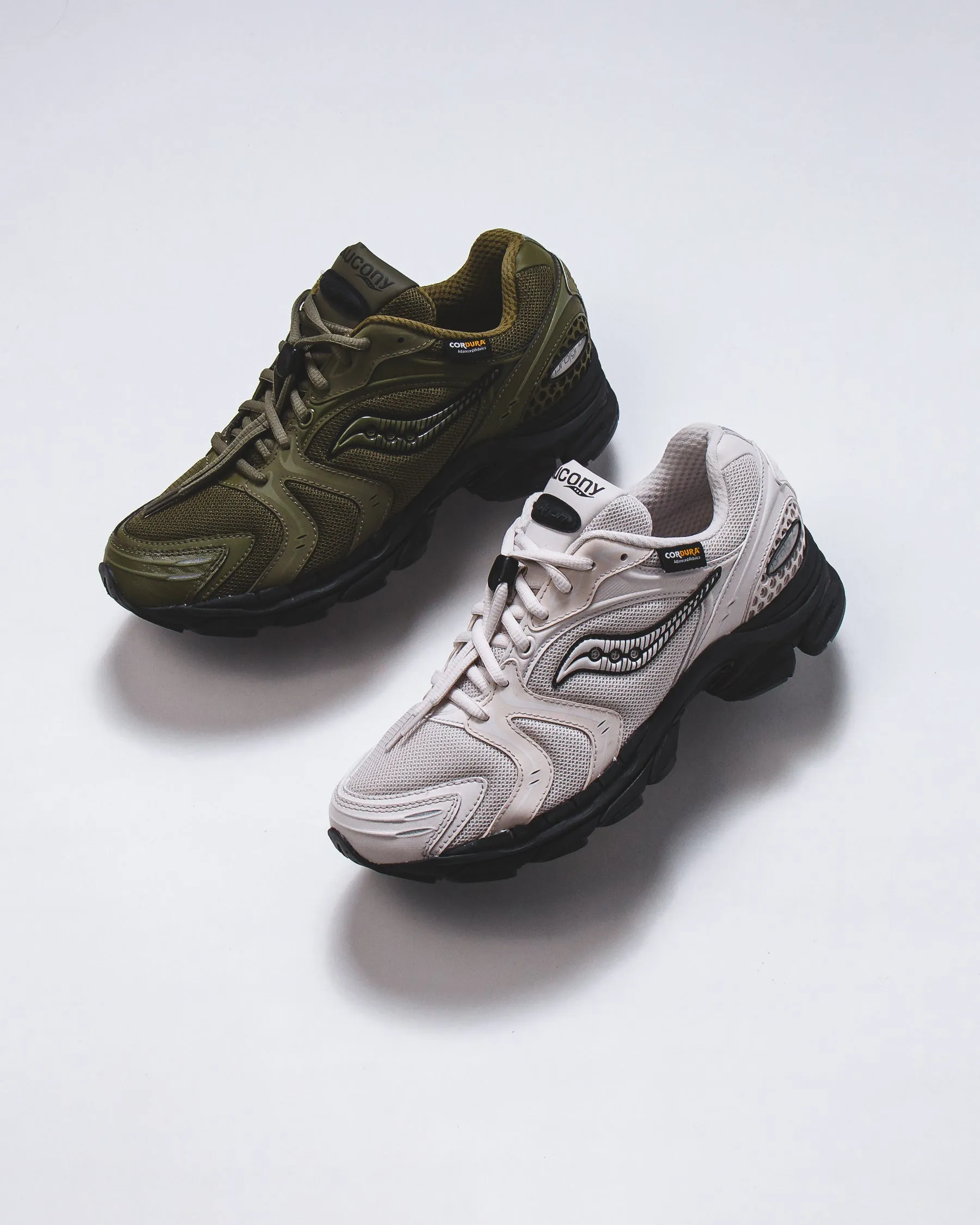 Saucony Men ProGrid Triumph 4 Gorpcore White Sand S70758-4